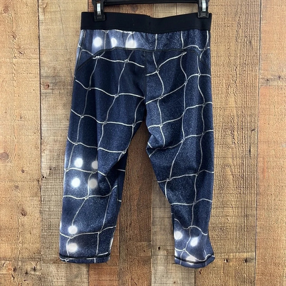 Adidas Black Tech Fit Clima Lite Compression Capris Womens Medium Chain link - Picture 3 of 8